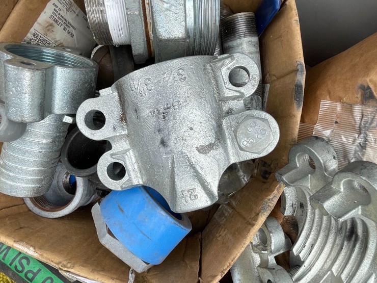 #4930-•-contents-of-job-box-image-16