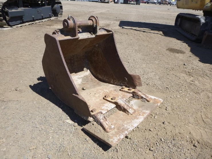 caterpillar-14-image-2