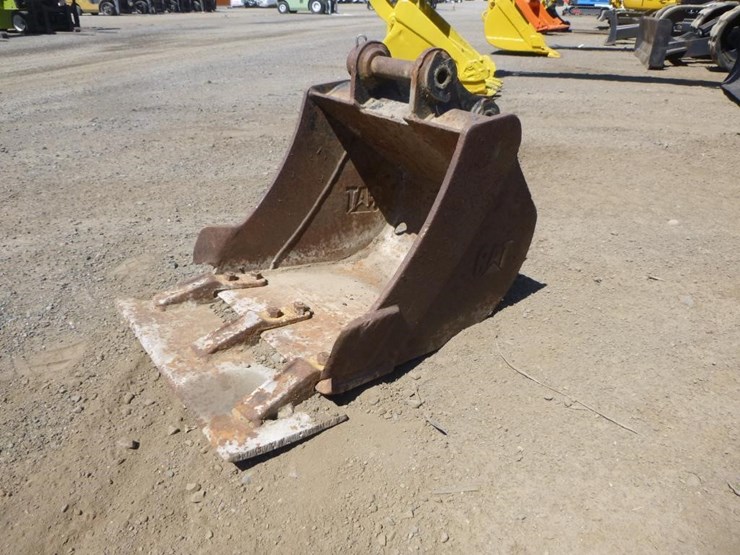 caterpillar-14-image-1