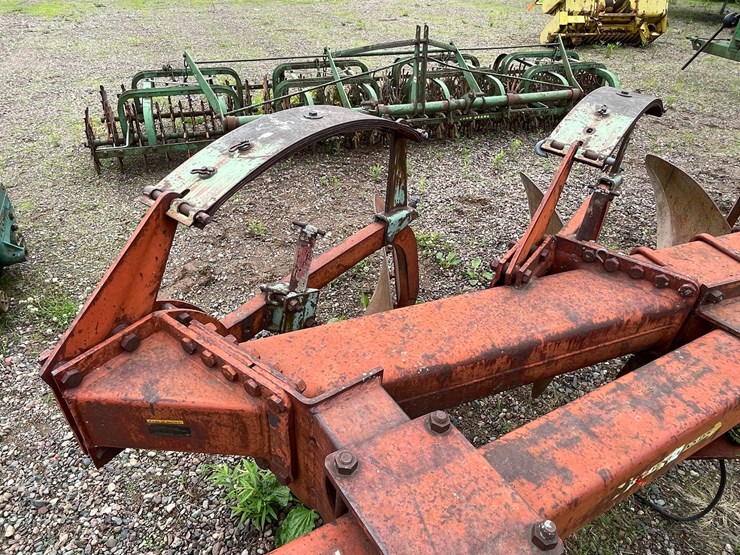 #4912-•-kvernelands-4-bottom-plow-image-6
