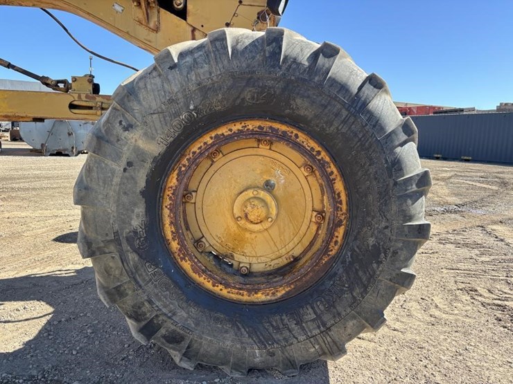caterpillar-14e-image-37