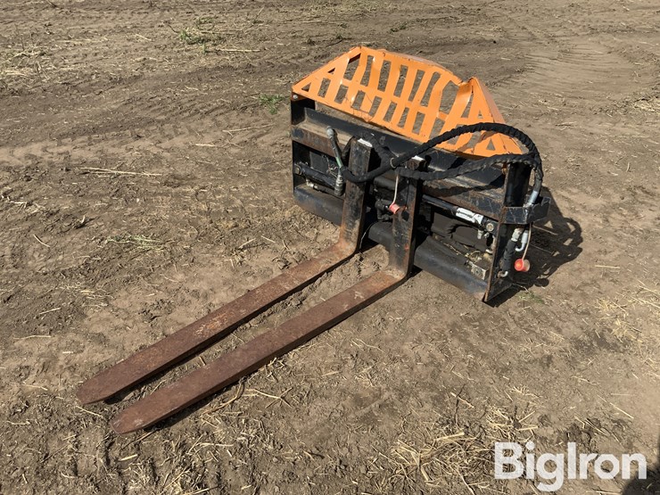 2023-wolverine-pfa-11-3300g-hydraulic-fork-attachment-image-1
