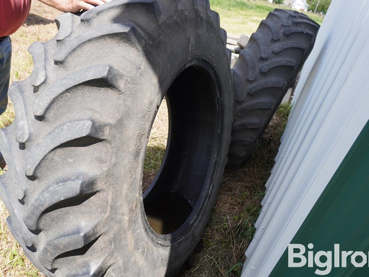 14.9r30-tires-image-6