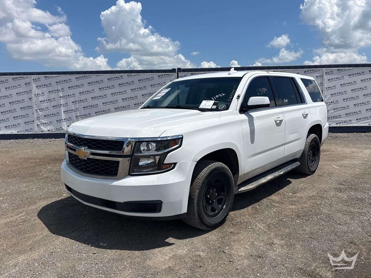 2019-chevrolet-tahoe-image-1
