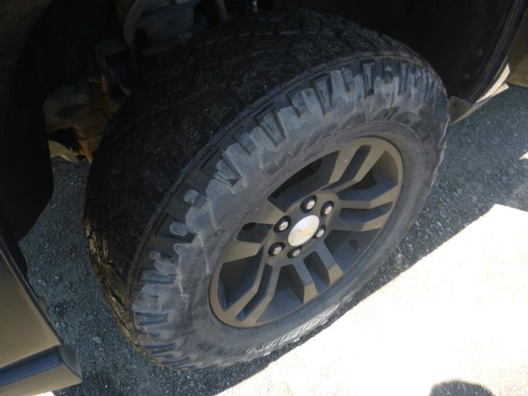 2017-chevrolet-1500-image-13