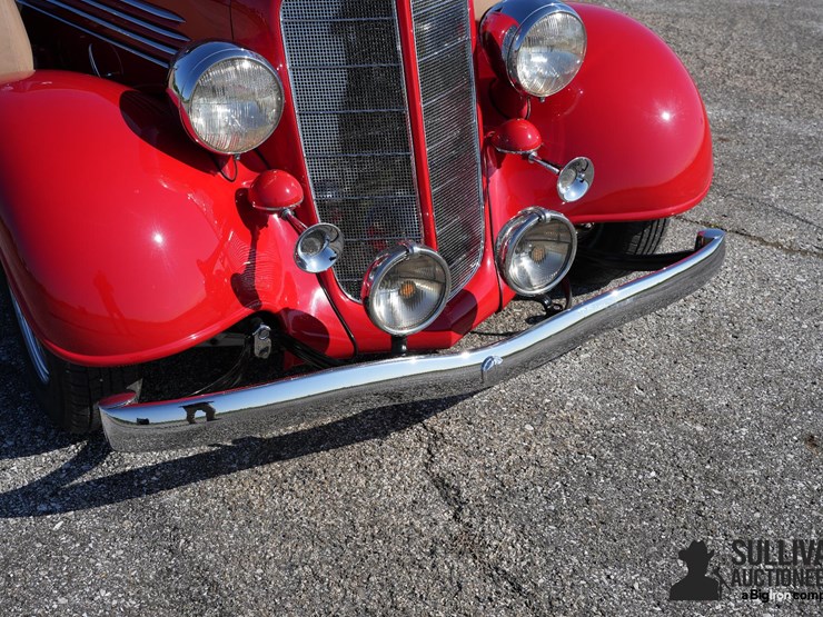 run-#84---1934-buick-50-roadster-image-10