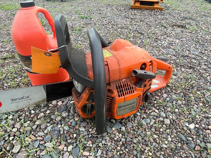 #4947-•-husqvarna-435-chainsaw-image-2