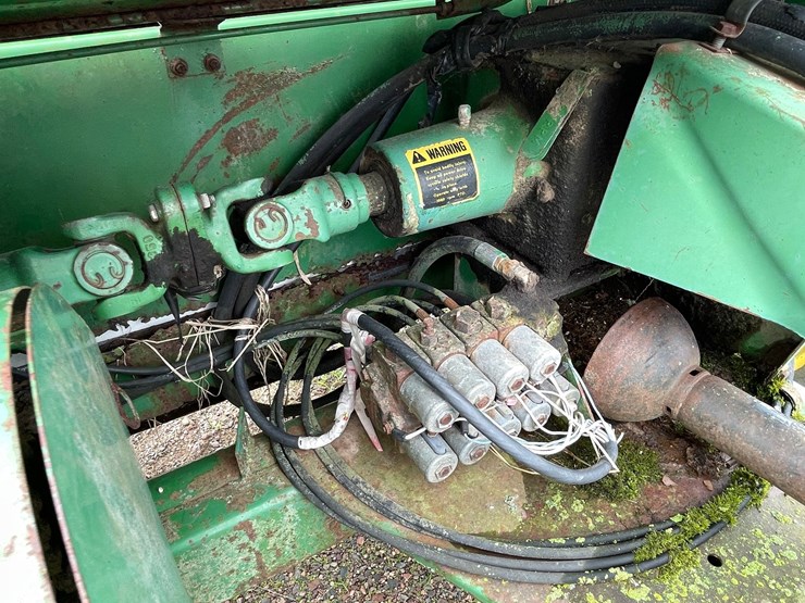 john-deere-3940-image-44