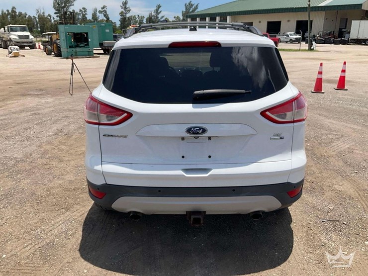 2016-ford-escape-image-29