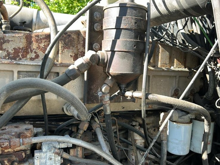 1979-peterbilt-359-image-64