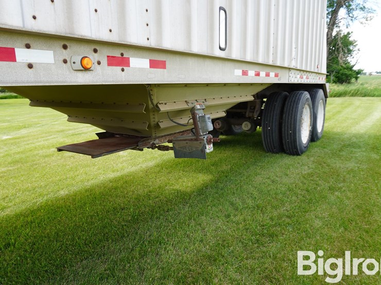 2006-dakota-38'x94"-t/a-grain-trailer-image-10