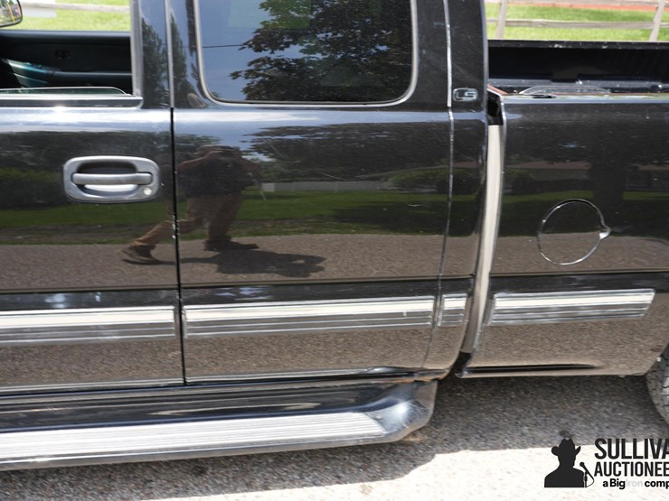 2001-chevrolet-silverado-1500-image-17