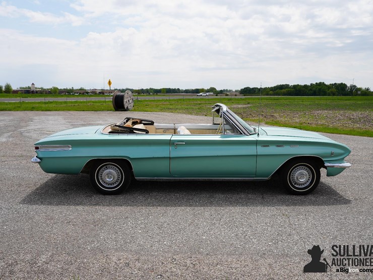 run-#170---1962-buick-series-convertible-image-4
