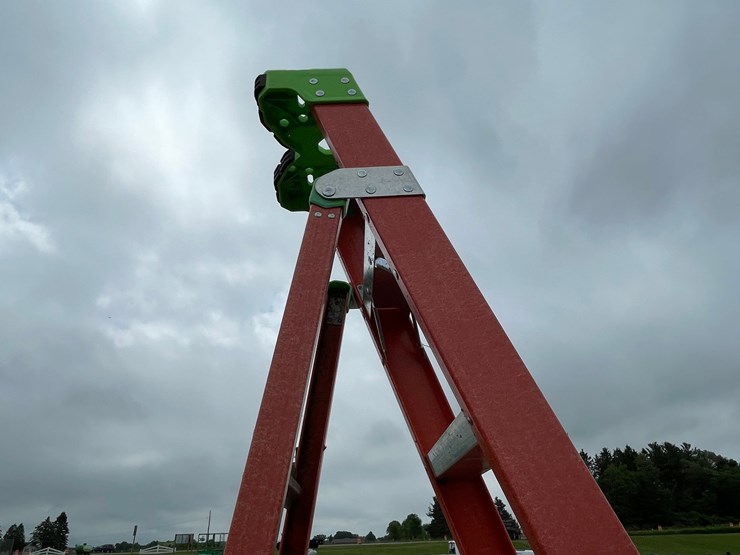 #4925-•-louisville-cross-x-step-10'-fiberglass-step-ladder-image-5