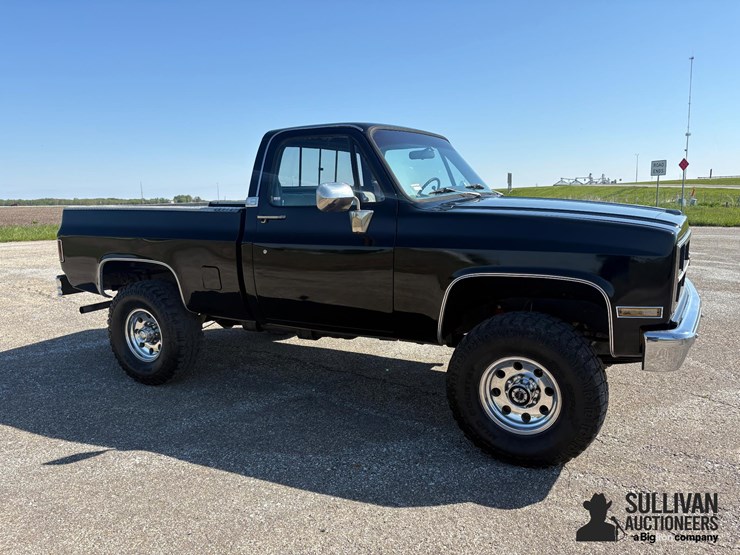 run-#151---1986-gmc-k1500-4x4-pickup-image-3