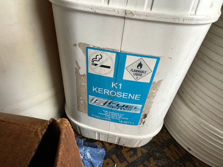 #4955-•-(2)-15-gallon-jugs-and-(3)-5-gallon-jugs-image-5