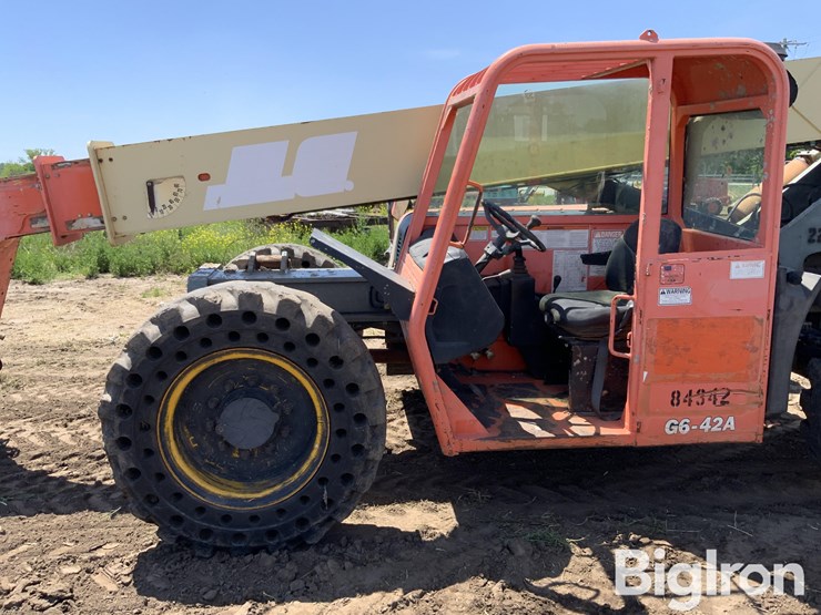 2006-jlg-g6-42a-image-10