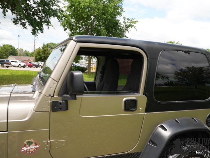 2003-jeep-wrangler-image-18
