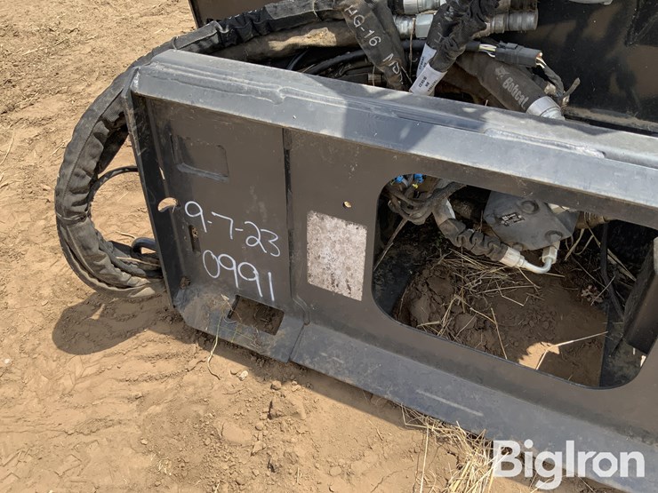 2023-bobcat-sb32-x-68-hydraulic-snow-blower-skid-steer-attachment-image-20