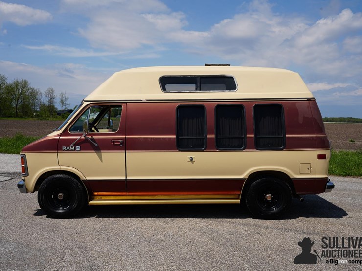1985-dodge-ram-250-image-8