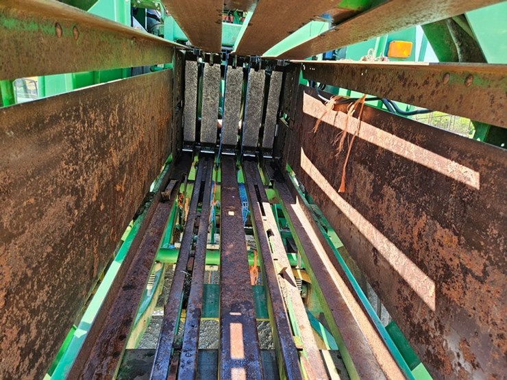 john-deere-100-image-25