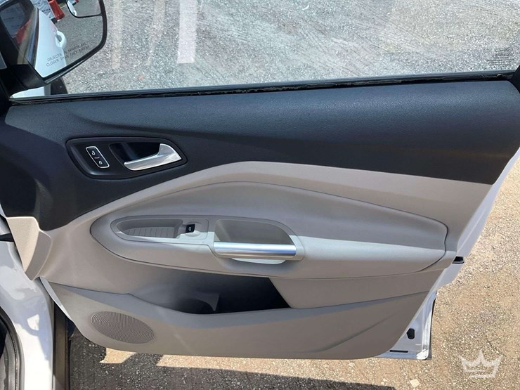 2016-ford-escape-image-26
