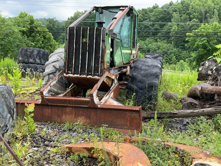 2008-deere-748g-iii-image-7