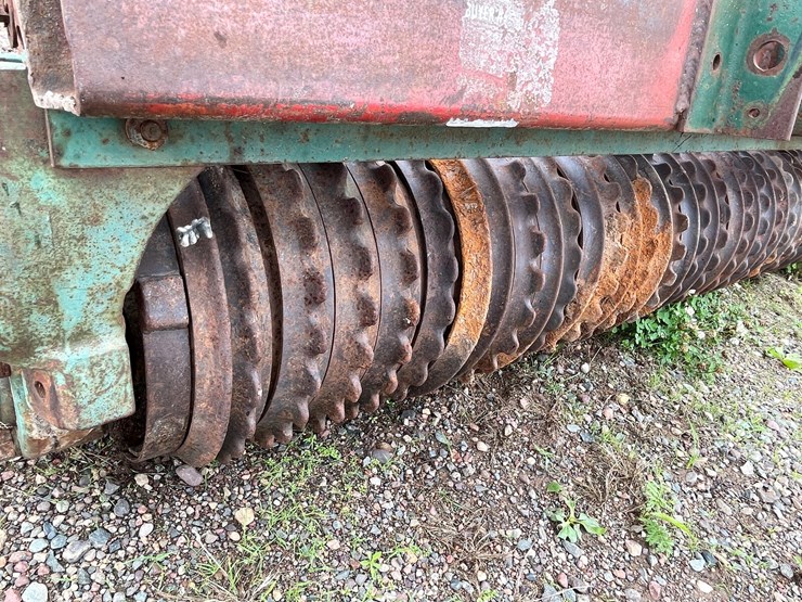 #4914-•-brillion-3-point-seeder-image-11