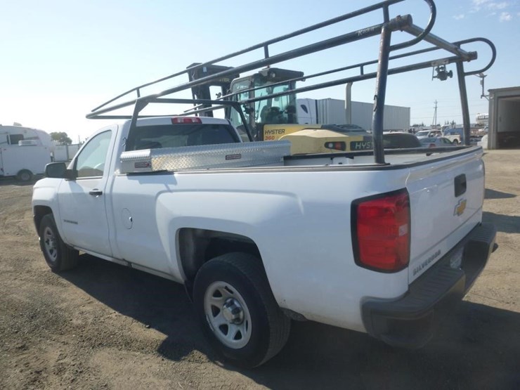 2018-chevrolet-1500-image-4