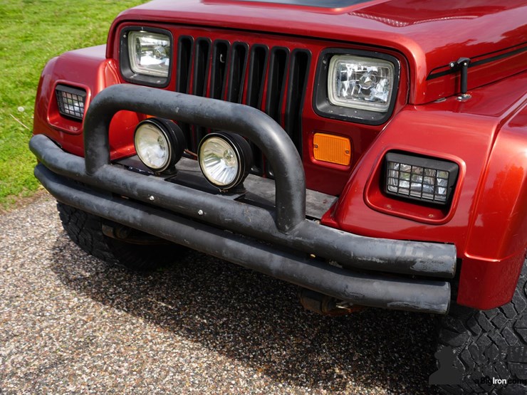 1991-jeep-wrangler-image-9