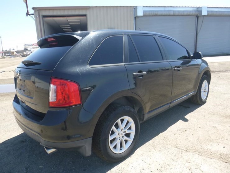 2013-ford-edge-image-3