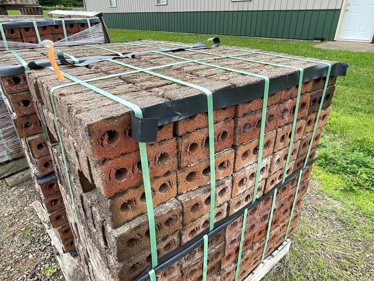 #4959-•-pallet-of-bricks-image-3