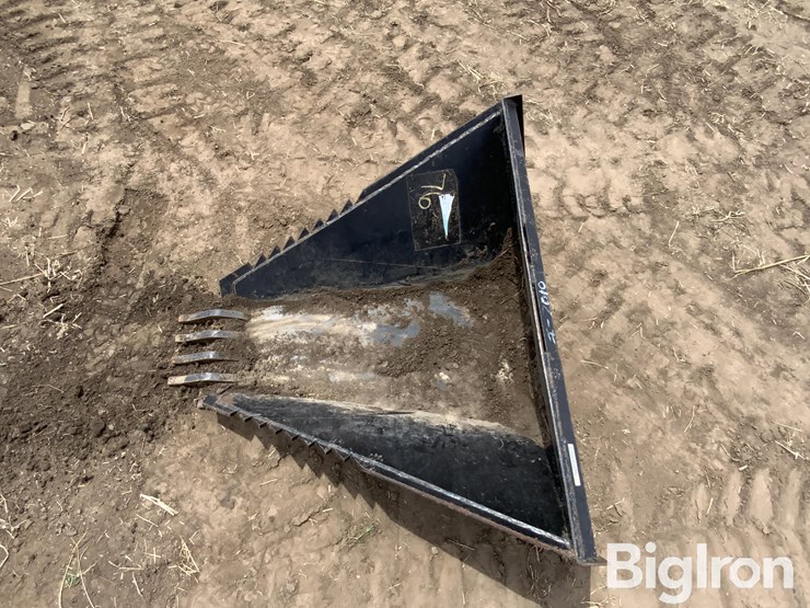 jmr-skid-steer-stump-removal-attachment-image-9
