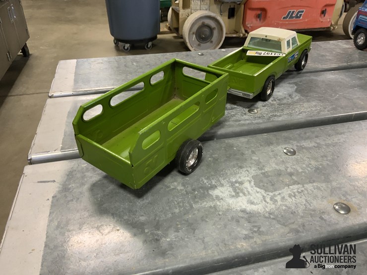 nylint-toy-pickup-&-trailer-image-5