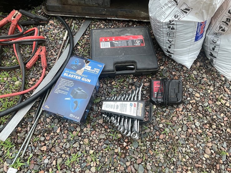#4935-•-large-pile-of-shop-tools-and-supplies-image-11