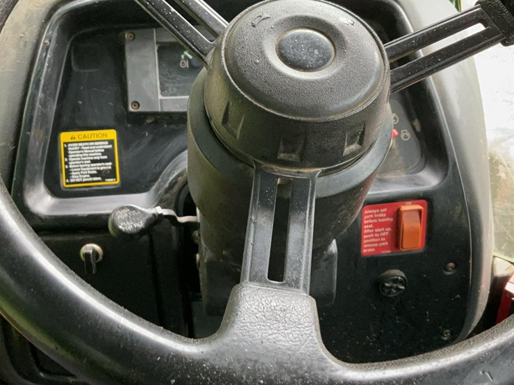 2015-deere-848h-image-52
