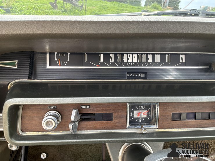 1966-ford-500-image-10