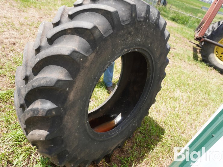 16.9r28-tire-image-6