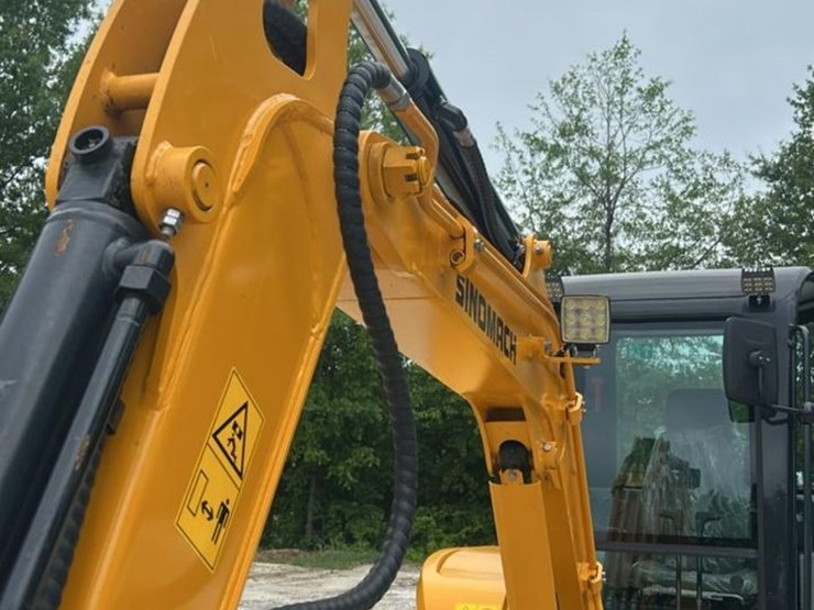 #125-•-2023-sinomach-zg035u-excavator-image-12