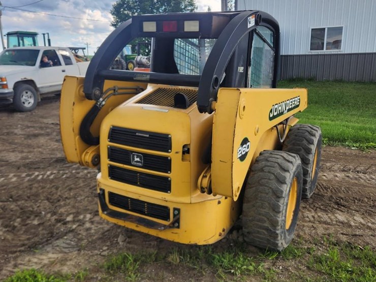 2000-john-deere-260-image-5