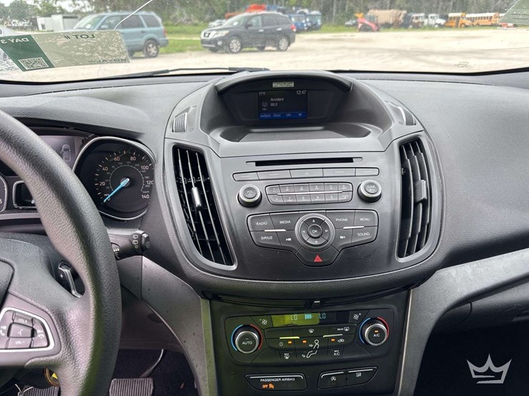 2017-ford-escape-image-16