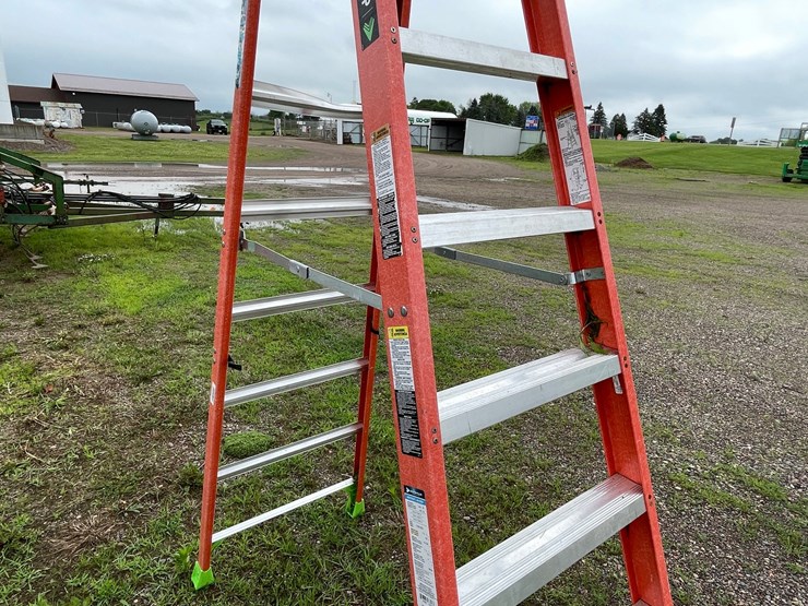 #4925-•-louisville-cross-x-step-10'-fiberglass-step-ladder-image-3