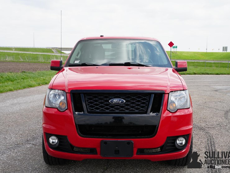 2009-ford-explorer-sport-trac-image-2