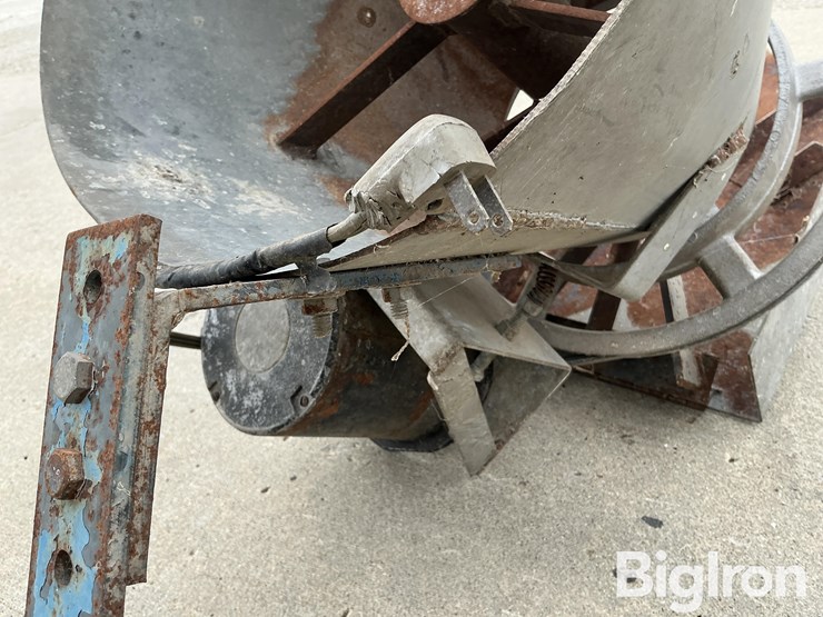 shivvers-electric-grain-spreader-image-9