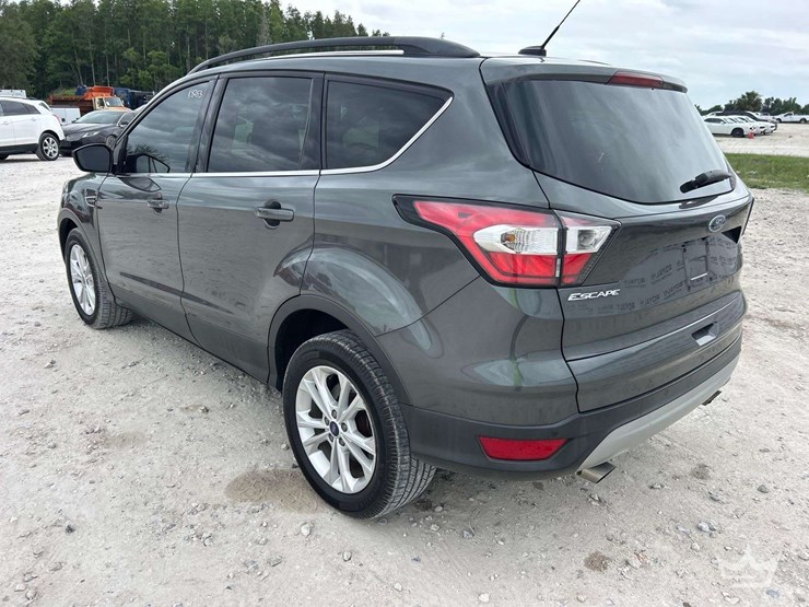2017-ford-escape-image-4