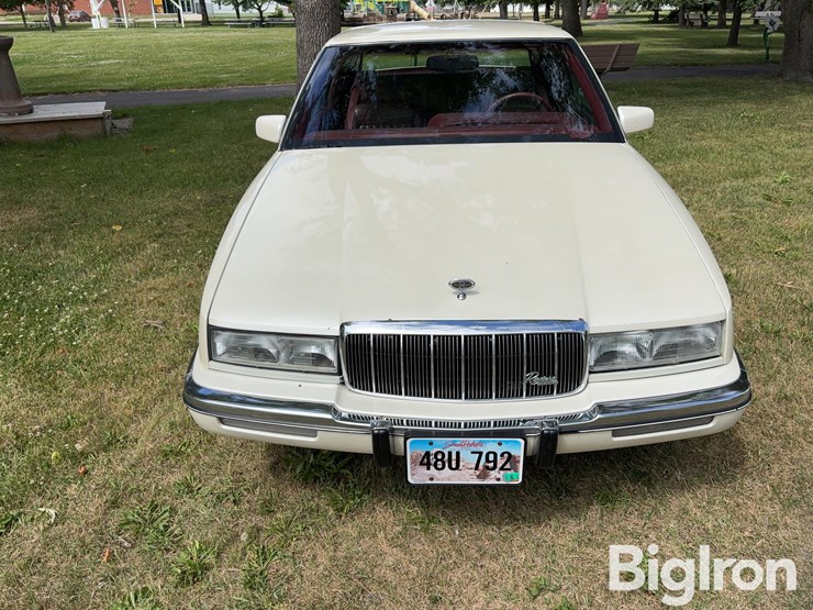 1991-buick-riviera-car-image-11