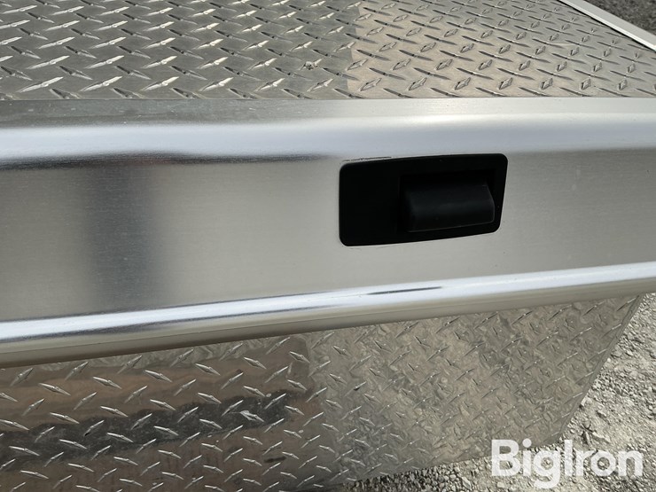 dee-zee-platinum-pickup-tool-box-image-10