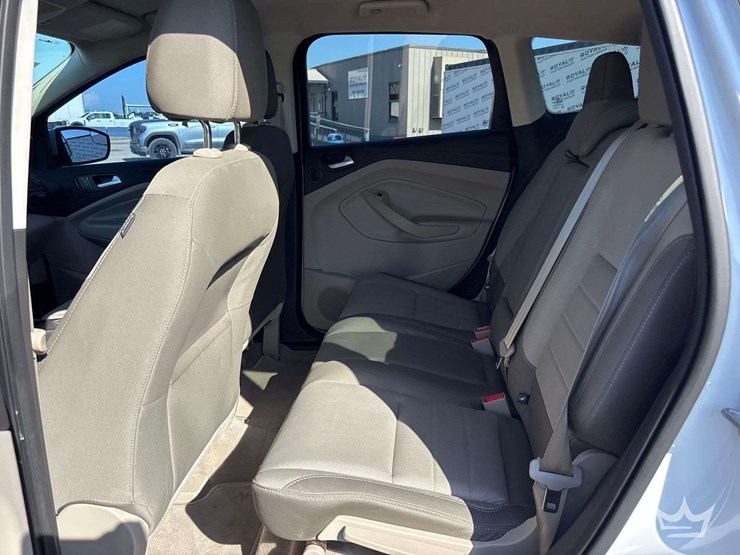 2016-ford-escape-image-19