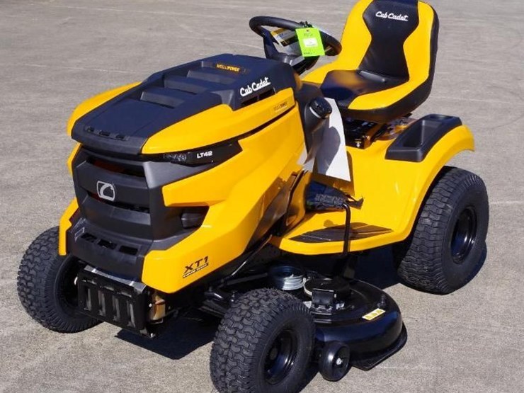 cub-cadet-xt1-lt42-image-2