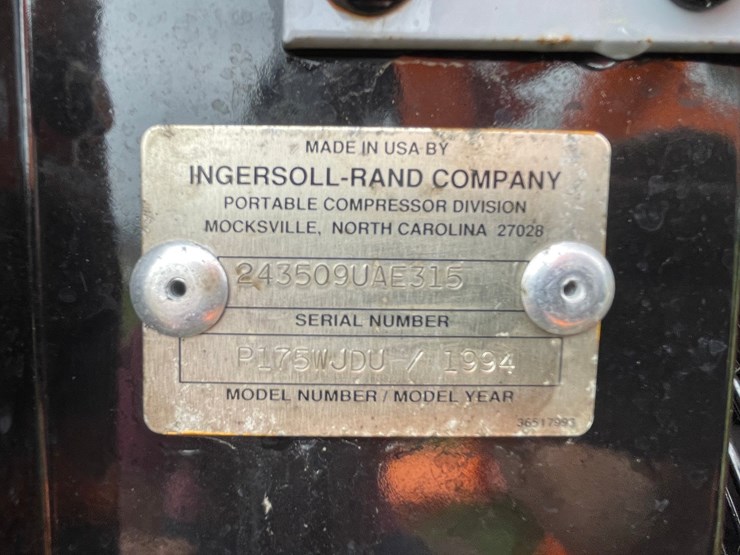 #4907-•-1994-ingersoll-rand-diesel-air-compressor-image-17